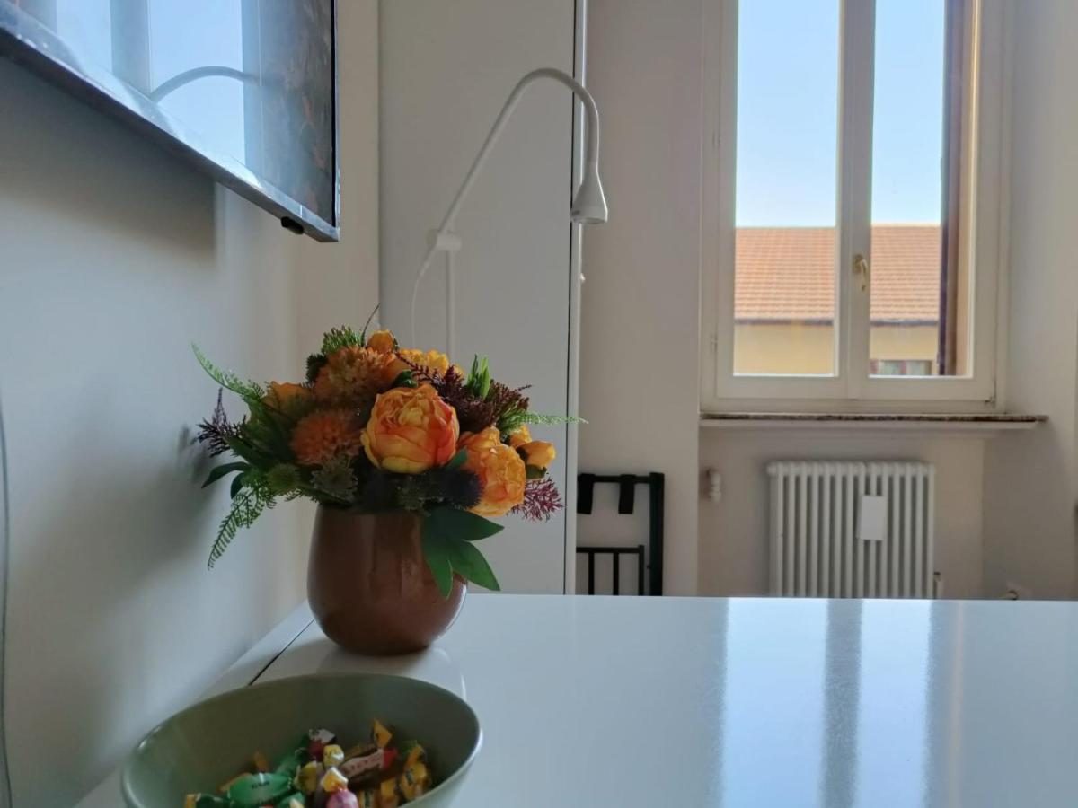 Ferienwohnung A Look From The Window Mailand Exterior foto